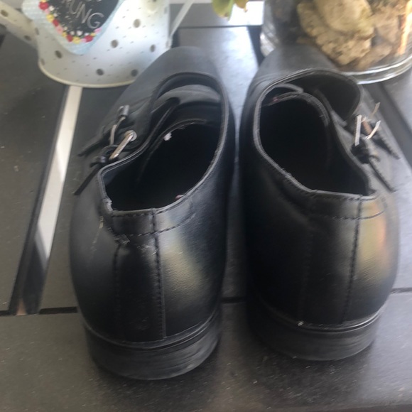 Calvin Klein men’s shoes. - Picture 3 of 8